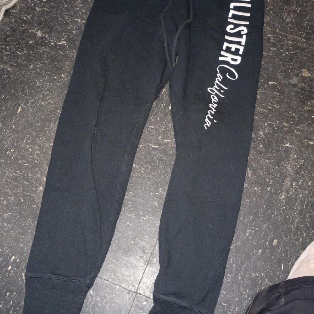 Hollister-co Women's Black Joggers-tracksuits